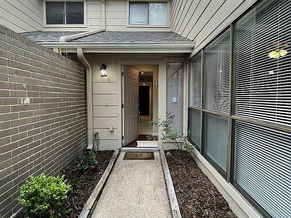 2nd image of 13936 Hollowgreen Dr #26