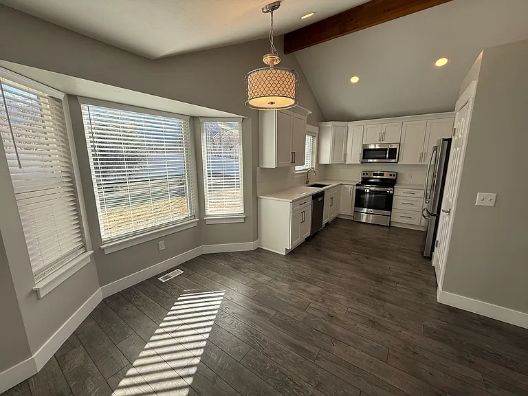 11833 S Hagan Rd — Photo 5