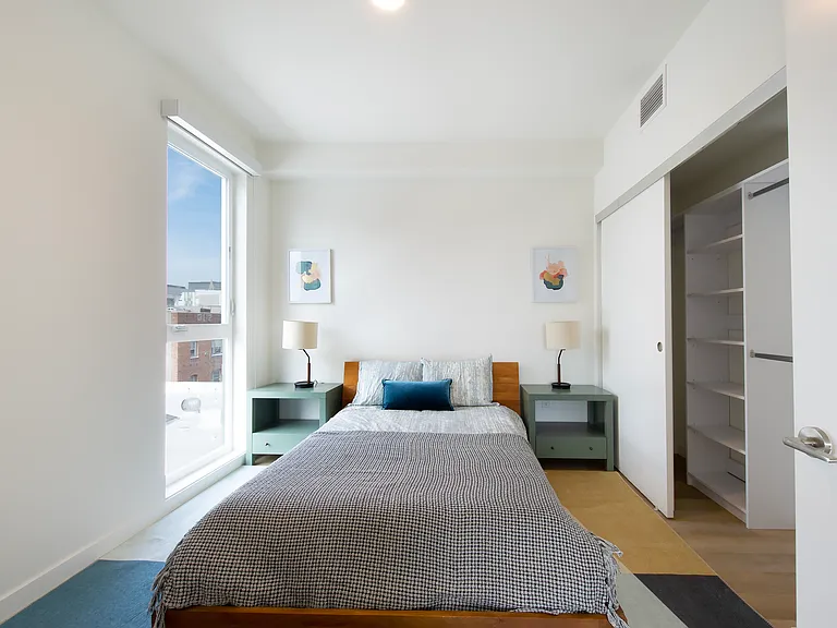 738 Normandie — Photo 4