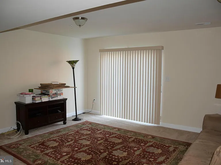 390 English Oak Ln — Photo 22