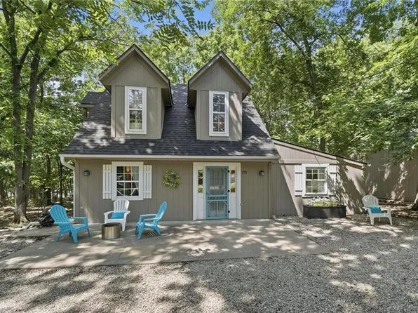 173 Fascination Ln, Linn Valley, KS 66040