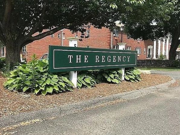 340 Regency Park Dr