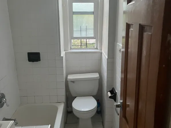 (undisclosed Address), Bronx, NY 10472