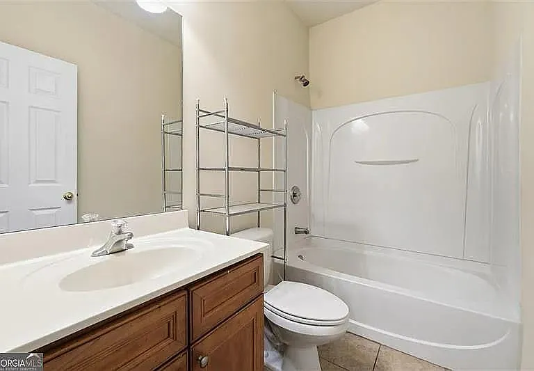 10823 Yorkwood St #10823 — Photo 3