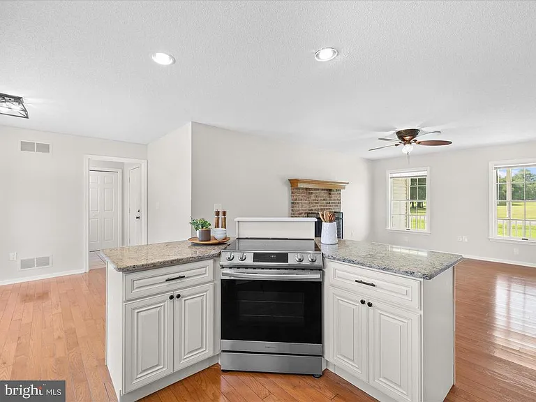 991 Church Hill Rd — Photo 13