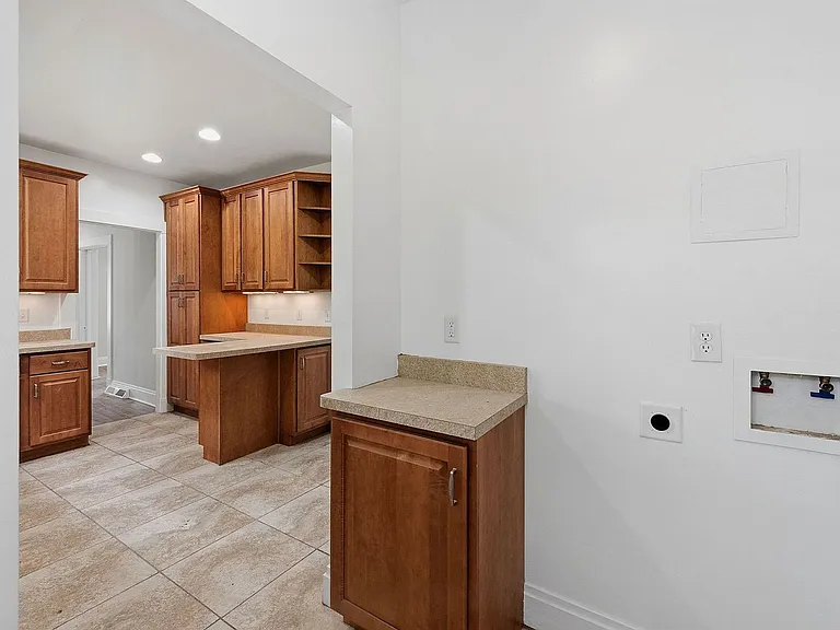 3713 Frances Ave — Photo 32