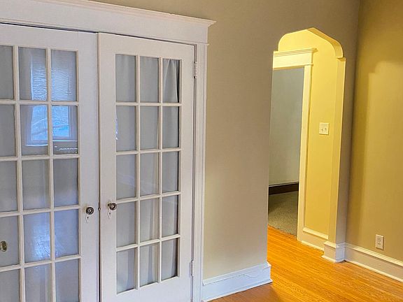 4th image of 6100 McCallum St #3K