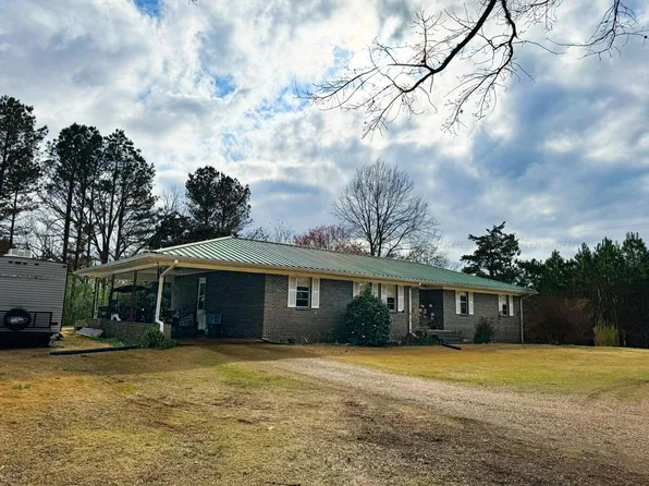 409 Hubbert Dairy Rd, Guin, AL 35563