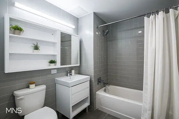 Rented by MNS Marketing | media 21