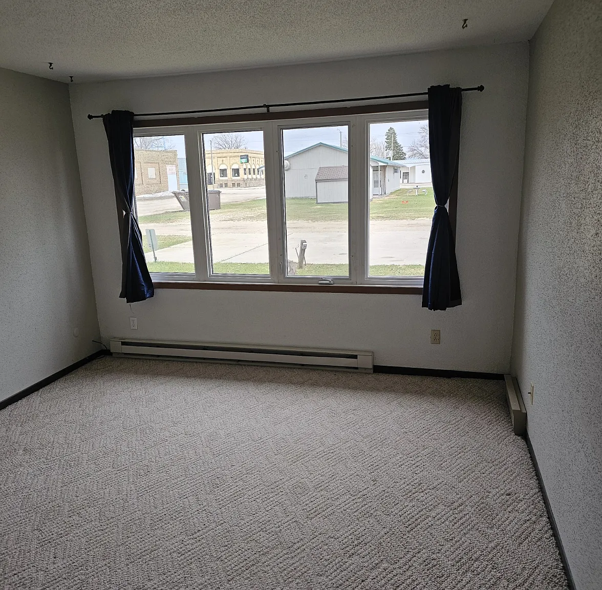 Edmore Apts - 6 — Photo 1