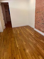 Rented by Tapiro Realty