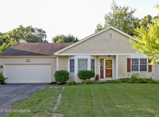 617 Carriage Hill Rd, Island Lake, IL 60042