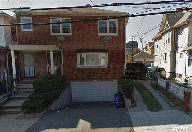 1st image of 10162 121st St