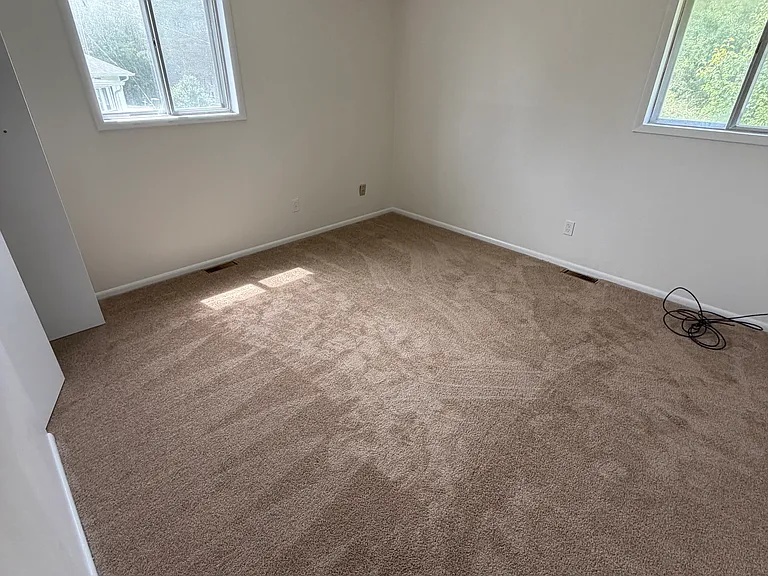 322 Michael St — Photo 7