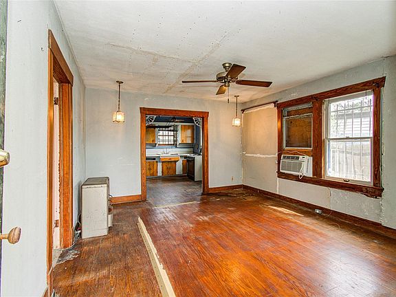 4th image of 5721 Parker Rd