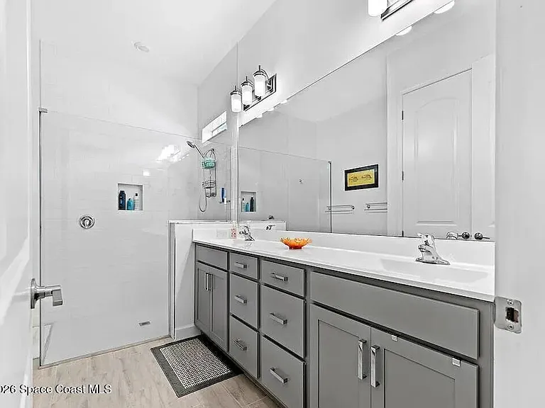 2619 Millennium Cir — Photo 11