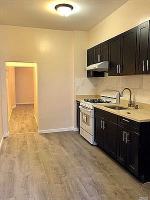 2nd image of 2030 2nd Ave APT 6
