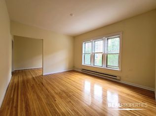 622 W Barry Ave #B622-S2, Chicago, IL 60657
