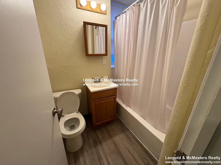 Kelton Street Apartments — Photo 30