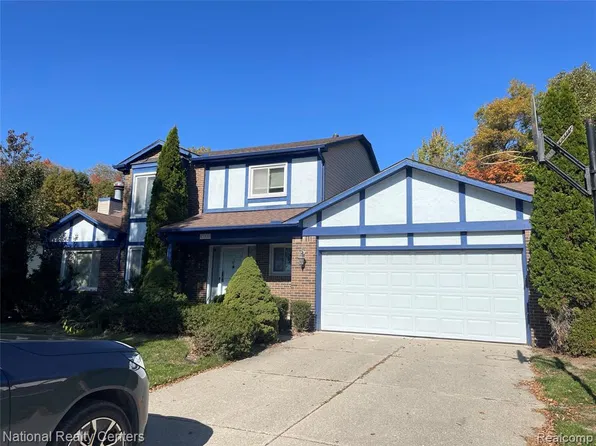 45834 Cider Mill Rd, Novi, MI 48374