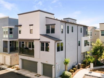 125 Allusion, Irvine, CA, 92618