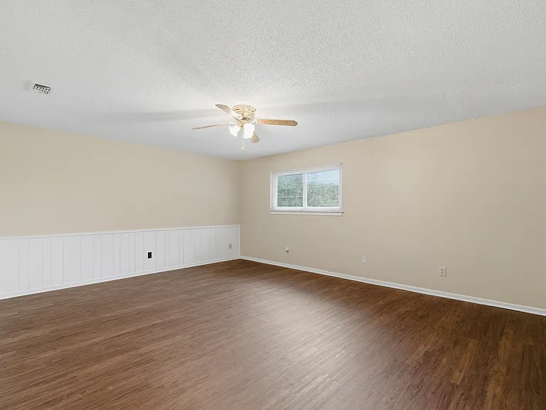 2113 Fleur De Lis Ct — Photo 9