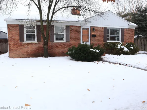 9610 Loveland St, Livonia, MI 48150