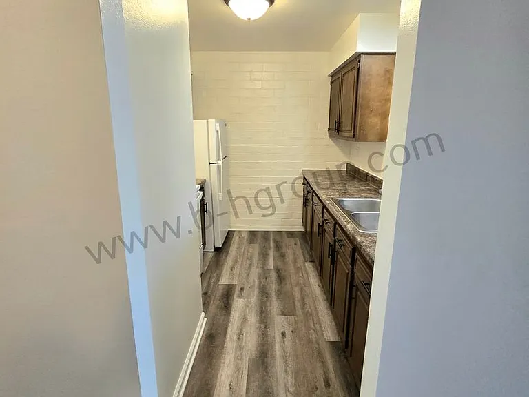 Parkview West — Photo 8