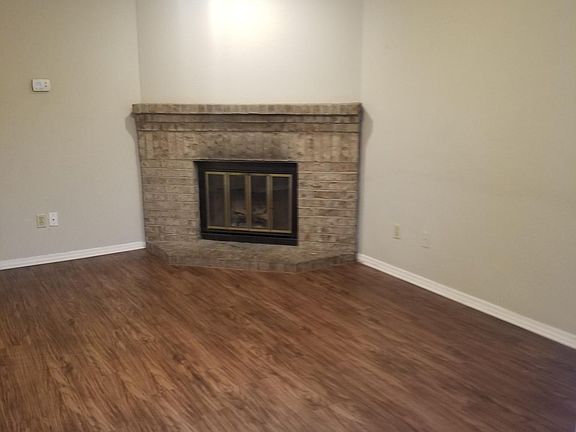 2nd image of 3053 Olympia Dr #3053