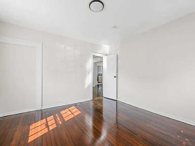 69 Maple St — Photo 16