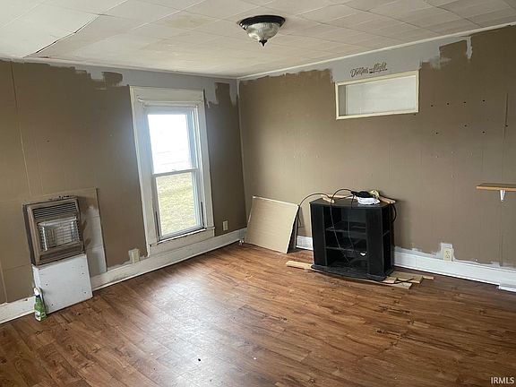 3rd image of 609 W Grissom Ave