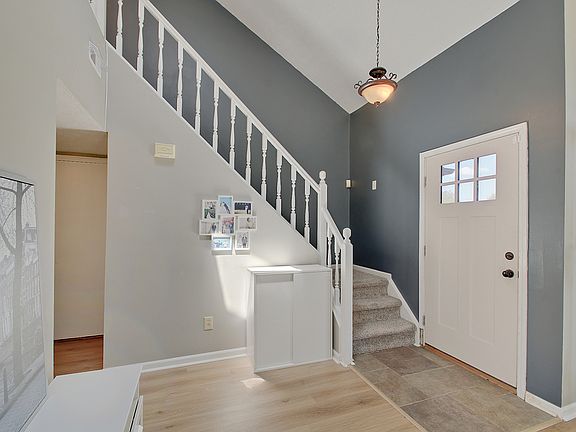 3rd image of 8611 Eagles Nest Dr