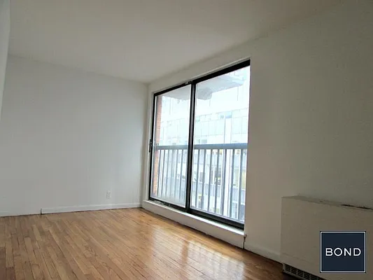 Rented by Bond New York | media 78