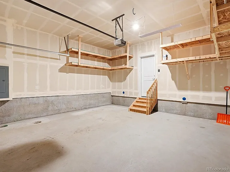463 Millwall Cir — Photo 30