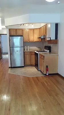 Rented by Chous Realty Group Inc | media 15