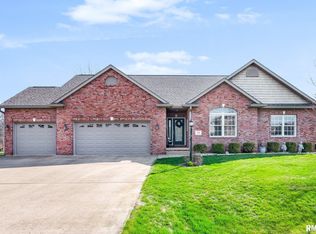 410 Westminster Rd, Germantown Hills, IL 61548