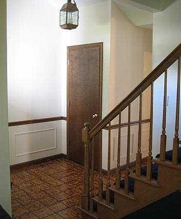 3rd image of 876 Bexley Dr