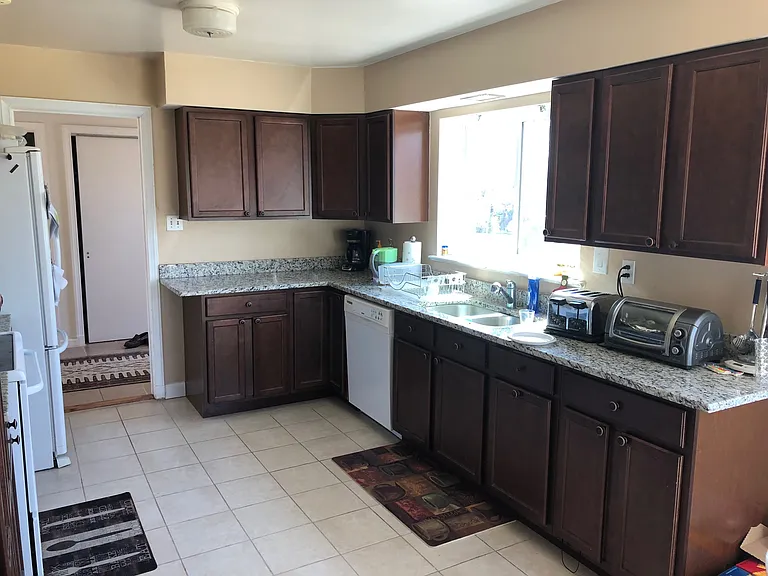 10001 Counselman Rd — Photo 10