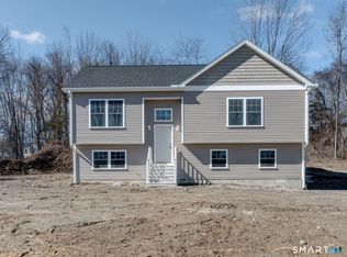 121 Highland View Dr, South Windham, CT 06266