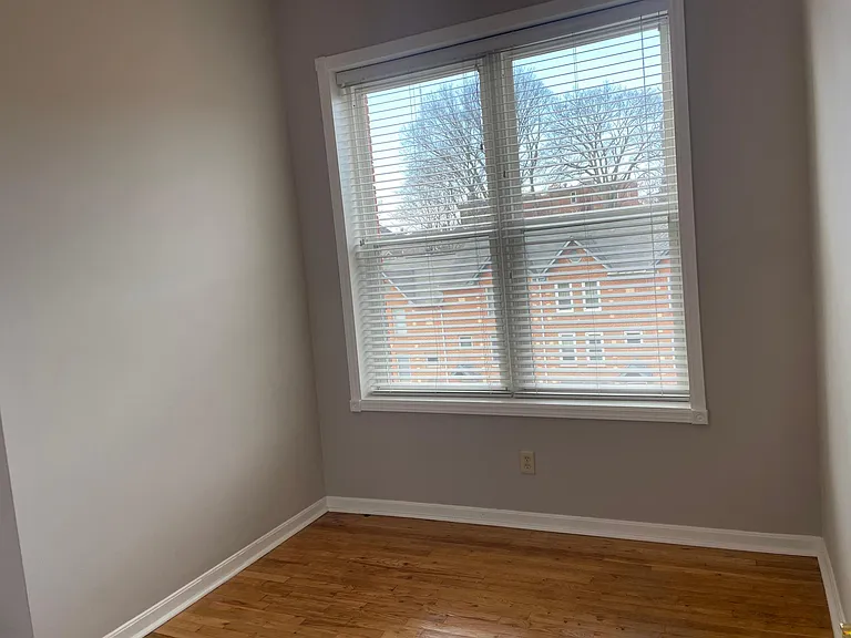 2126 Fulton Ave #4 — Photo 9