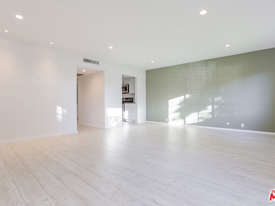 1st image of 215 N Kenwood St APT 105