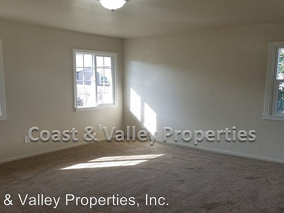 3rd image of 11020 Crane St #B