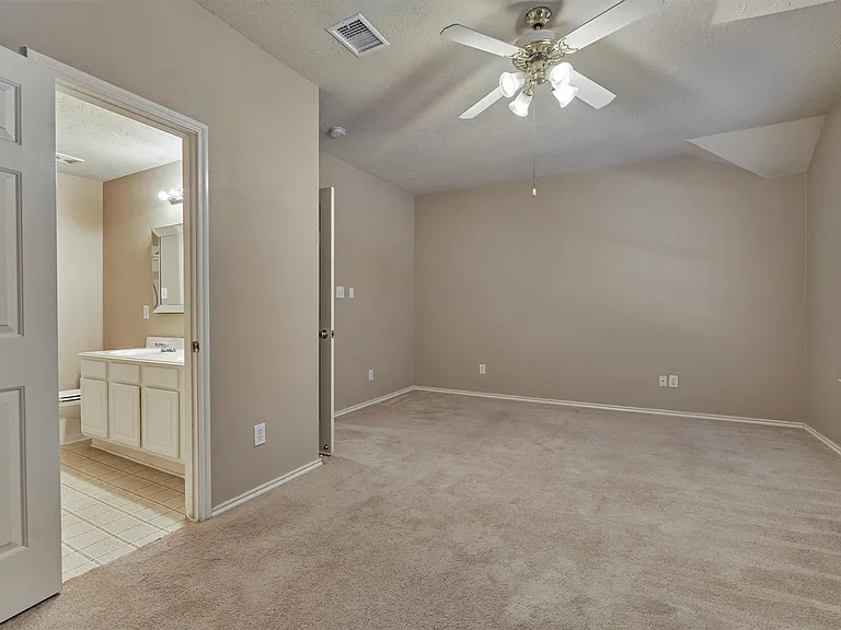231 Blushwood Pl — Photo 19
