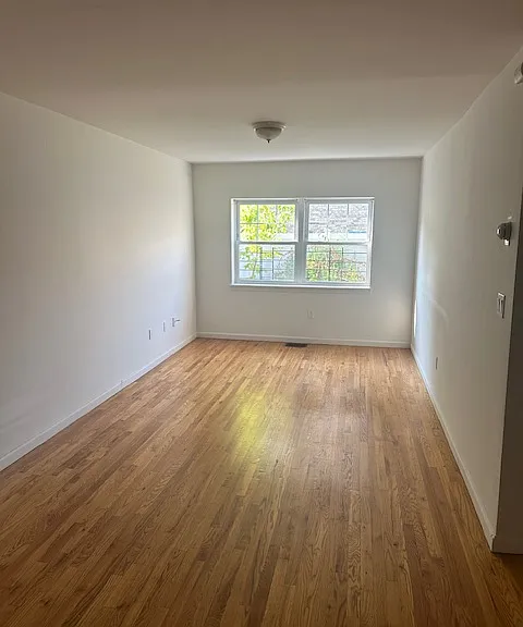 1417 Stanley Ave #1 — Photo 3