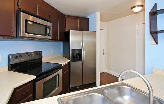 7405 Charmant Dr #2030 — Photo 14