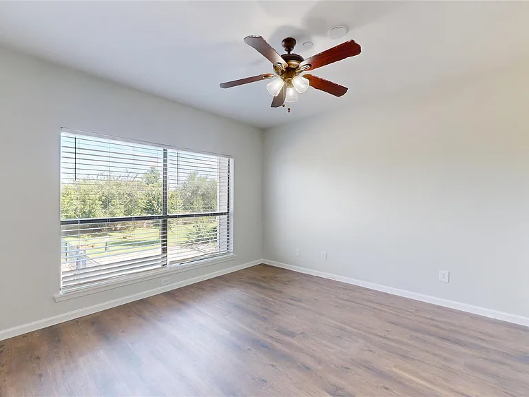 793 Davis Rd #111 — Photo 17