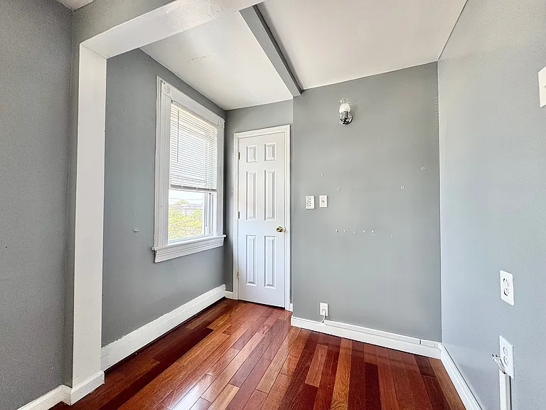 27 W Lincoln Ave #2 — Photo 4