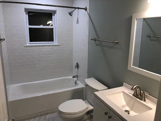 507 Burlington Ave #2 — Photo 2