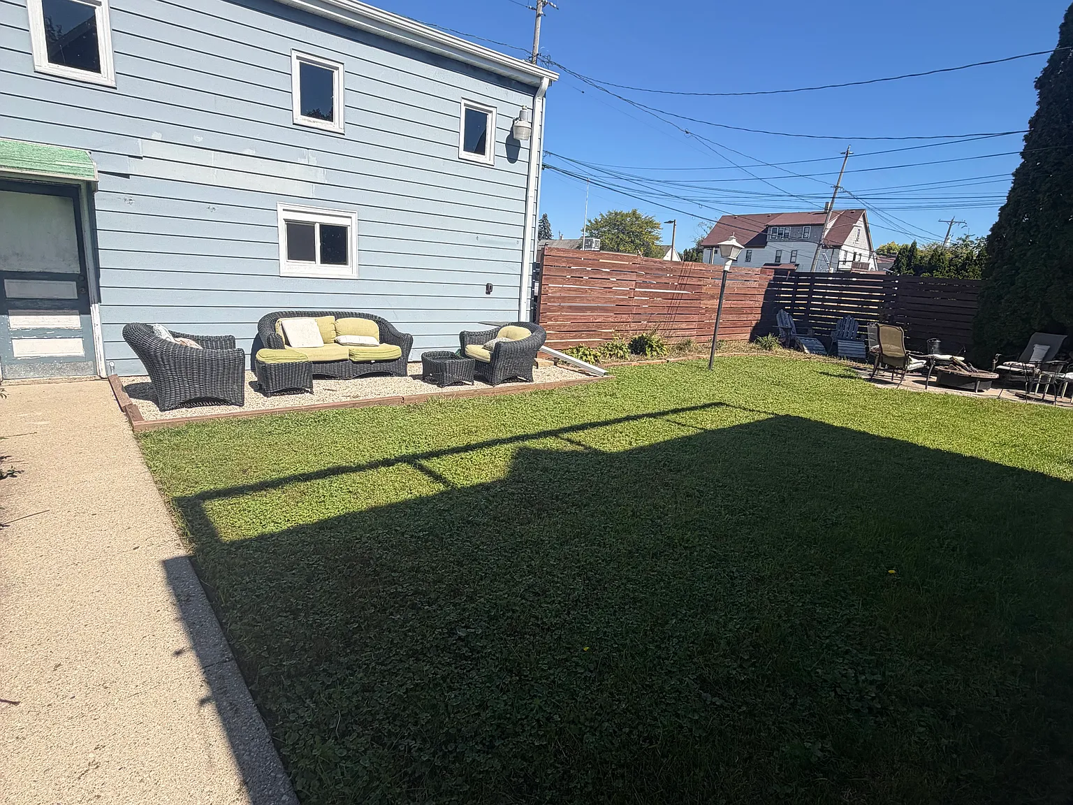 2 bed, 1100 sqft, $2,000 — Photo 2