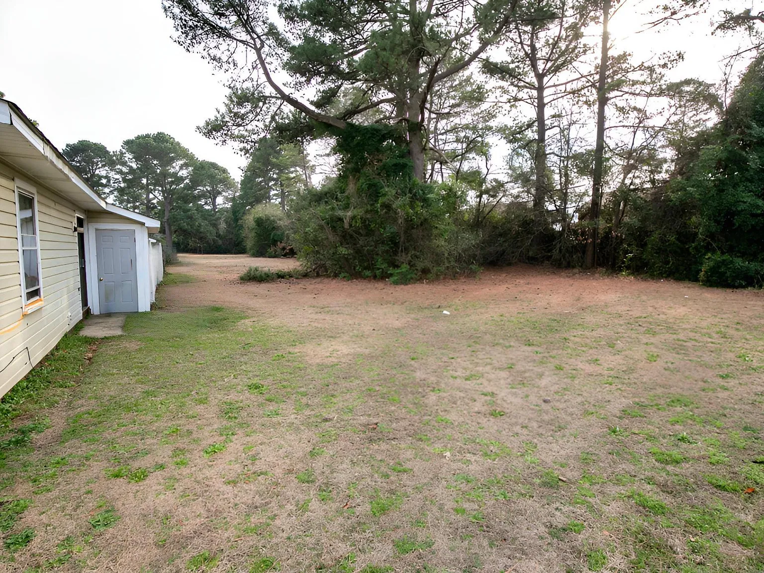 614 Miller Ave — Photo 3